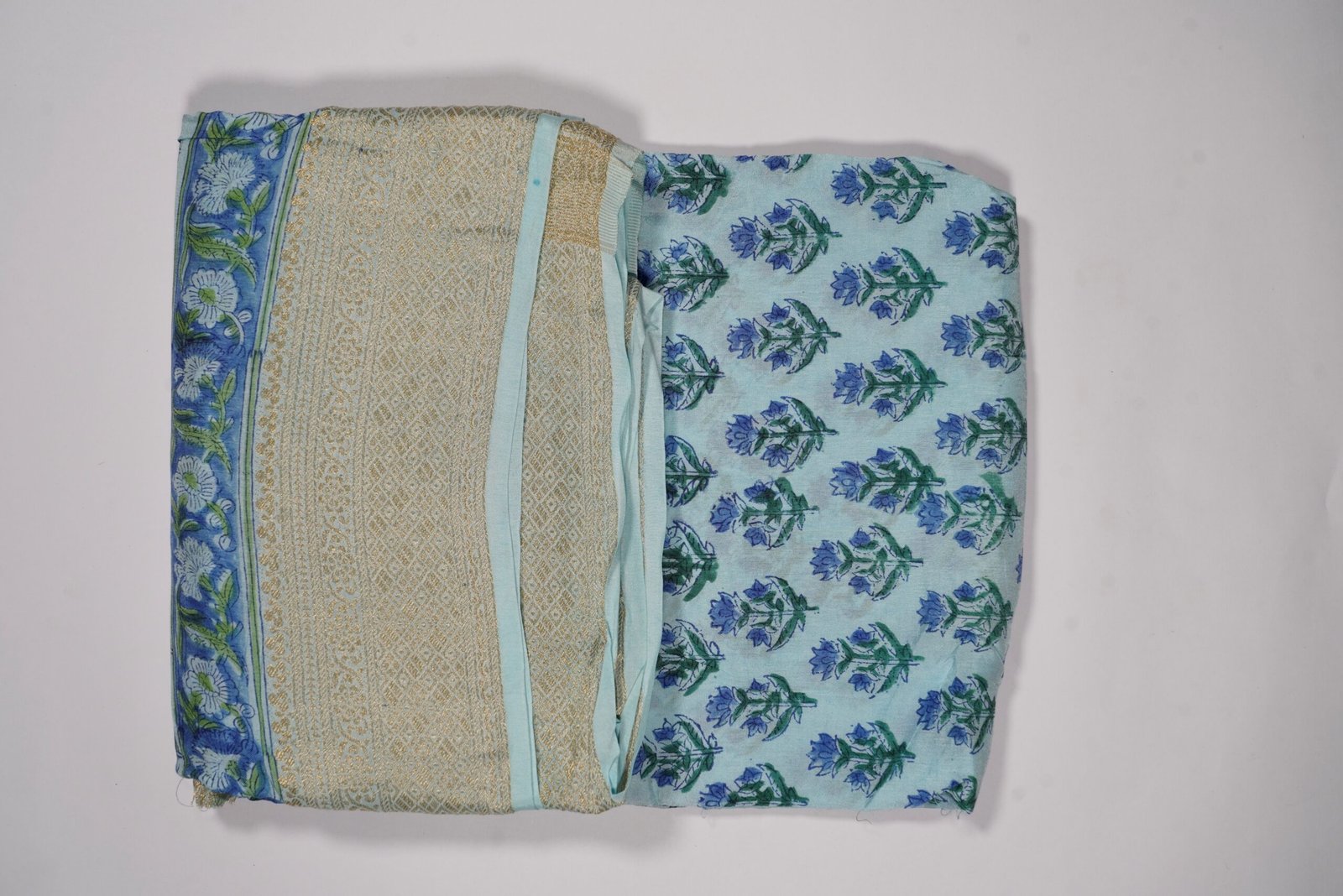 Handmade Mandu Maheshwari Silk Saree - Image 3